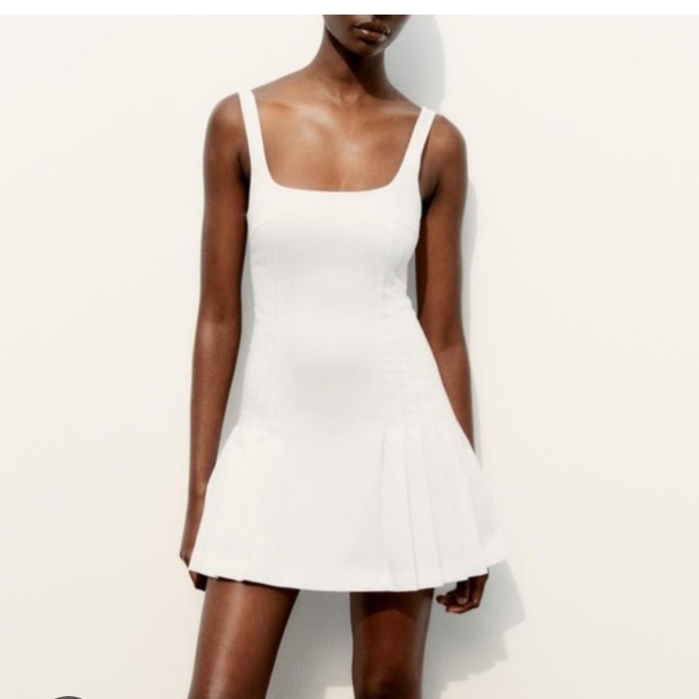 Zara White Short Pleated Dress | L